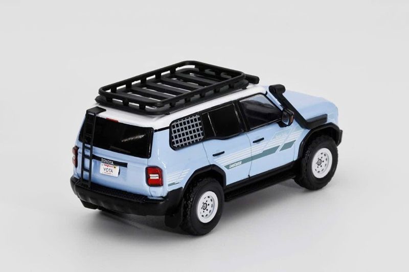  Mô hình xe Toyota Land Cruiser MK5 Prado Light Blue 250 tỉ lệ 1:64 GCD KS-075-581 