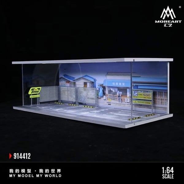  Hộp trưng bày mô phỏng bãi đỗ xe Parking lot - Cafeteria lighting Edition Scene kích thước30cmx13.3cmx10cm tỉ lệ 1:64 MoreArt MO914412 