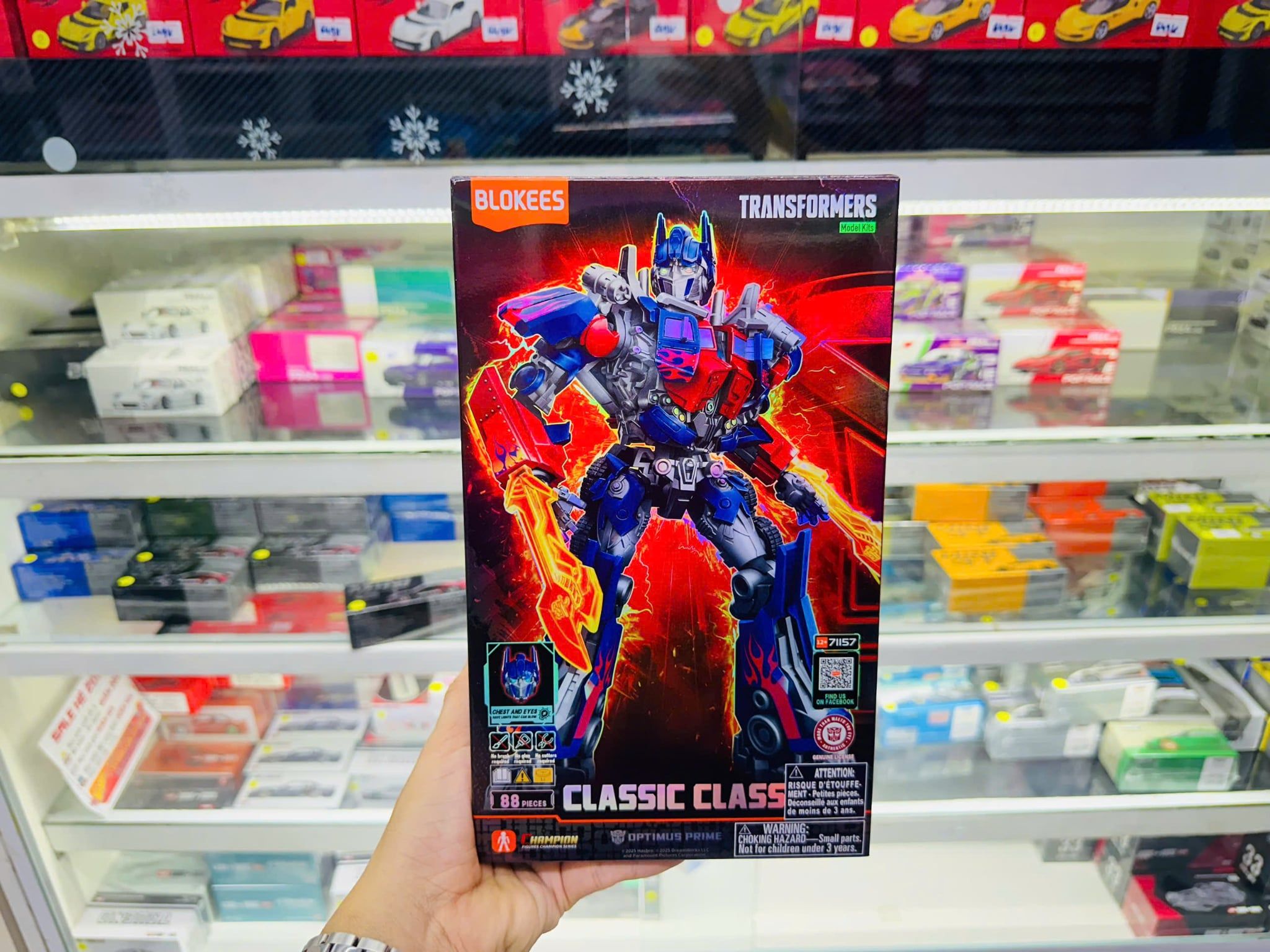  Mô hình Blokees Transformers (Model Kit) - Classic Class(CC) 09-Movie 1 Optimus Prime (Luminous Eyes) 71157 