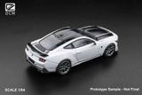  Mô hình xe Ford Mustang Dark Horse white 2024 mở capo tỉ lệ 1:64 DCM model OT64468 