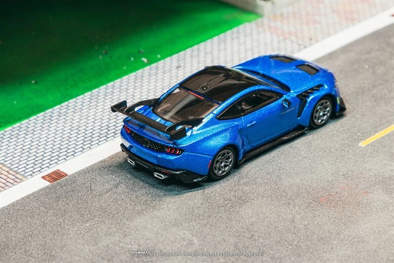  Mô hình xe Ford Mustang GTD tỉ lệ 1:64 Tarmac Works bản card T64G-086-BL 