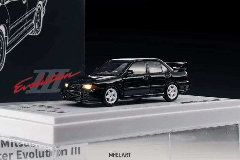 Mô hình xe Mitsubishi Lancer Evolution III, Black có đèn và chìa khóa kèm theo tỉ lệ 1:64 WhelArt H-003B 