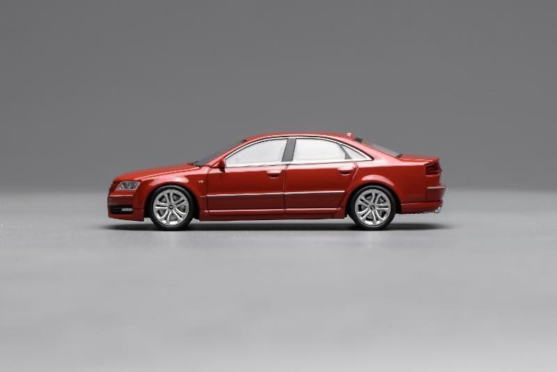  Mô hình xe Audi S8 (D3) 2008 Misano Red Diecast Model tỉ lệ 1:64 MOTORHELIX M68215 