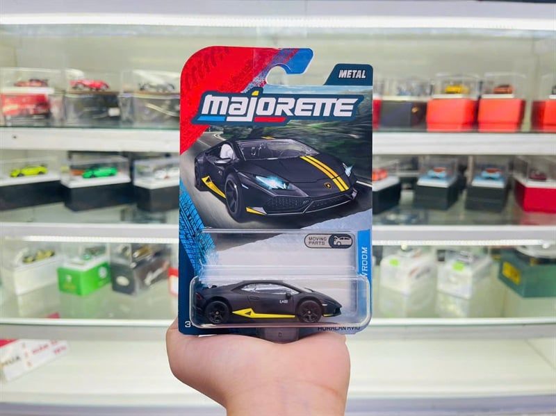  Mô hình xe Showroom Lamborghini Huracan AVIO premium tỉ lệ 1:64 Majorette 8502000000 