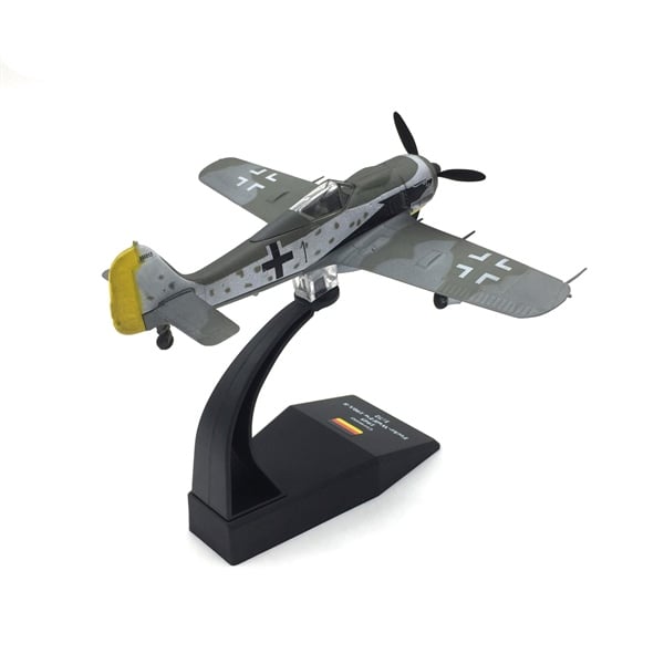  Mô hình máy bay chiến đấu cánh quạt German Luftwaffe Focke-Wulf FW190A-8 Shrike tỉ lệ 1:100 Ns models MBQS057 