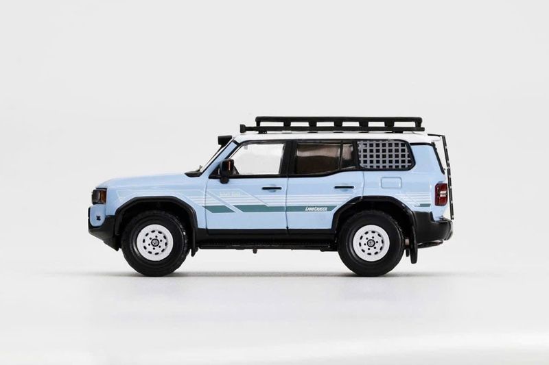  Mô hình xe Toyota Land Cruiser MK5 Prado Light Blue 250 tỉ lệ 1:64 GCD KS-075-581 