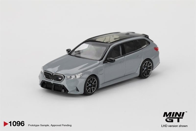  Mô hình xe BMW M5 Touring (G99) Brooklyn Grey Metallic tỉ lệ 1:64 MiniGT MGT01096 