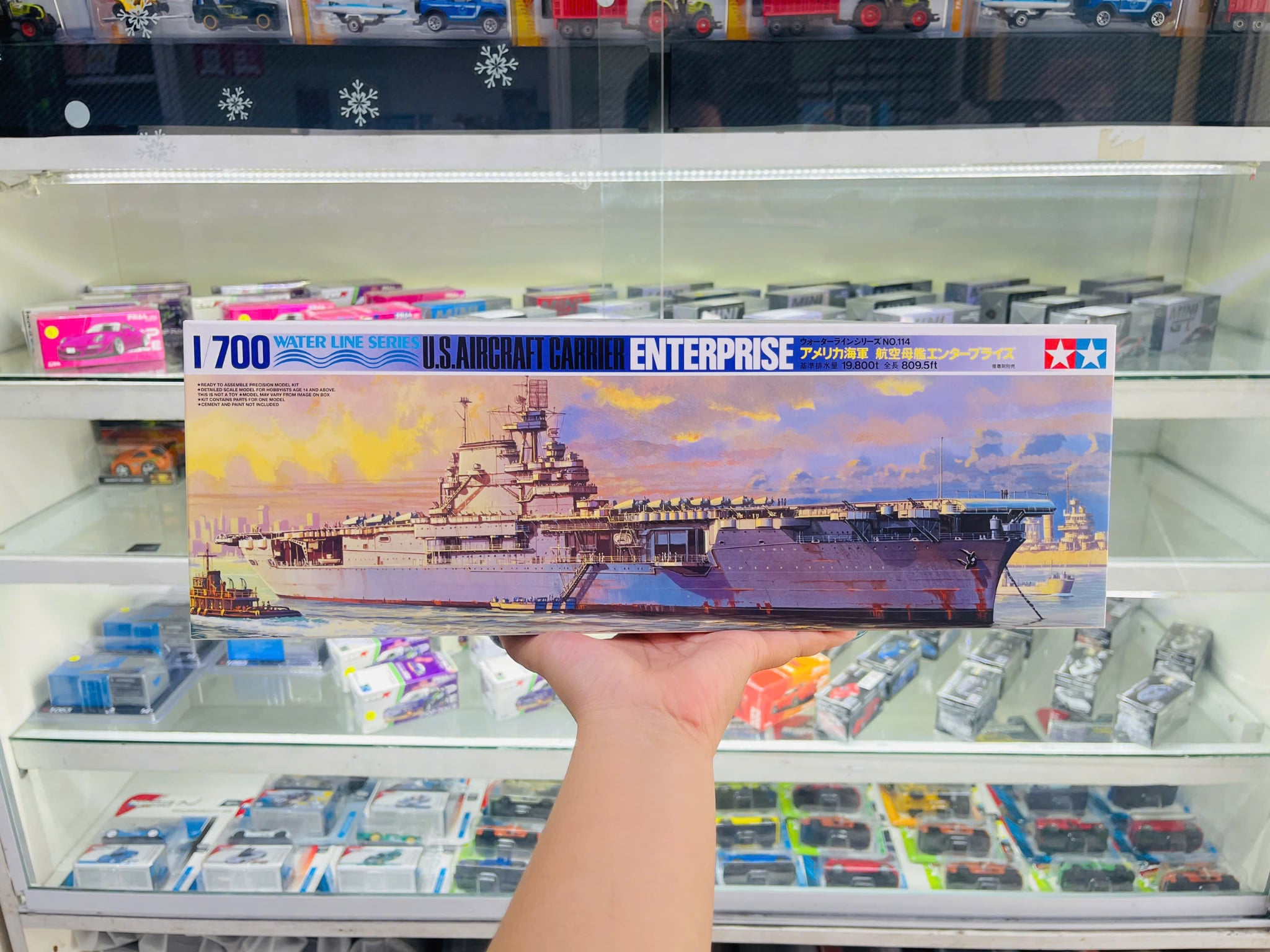  Mô hình lắp ráp tàu sân bay quân sự U.S. Aircraft Carrier Enterprise tỉ lệ 1:700 Tamiya 77514 