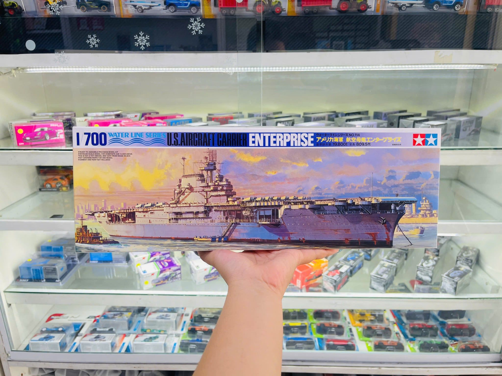  Mô hình lắp ráp tàu sân bay quân sự U.S. Aircraft Carrier Enterprise tỉ lệ 1:700 Tamiya 77514 