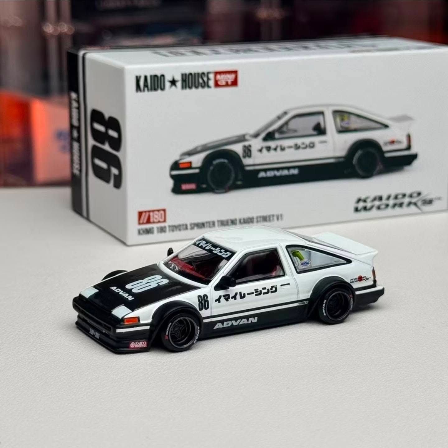  Mô hình xe TOYOTA SPRINTER TRUENO KAIDO WORKS™ IMAI RACING V1 tỉ lệ 1:64 Kaido House KHMG180 