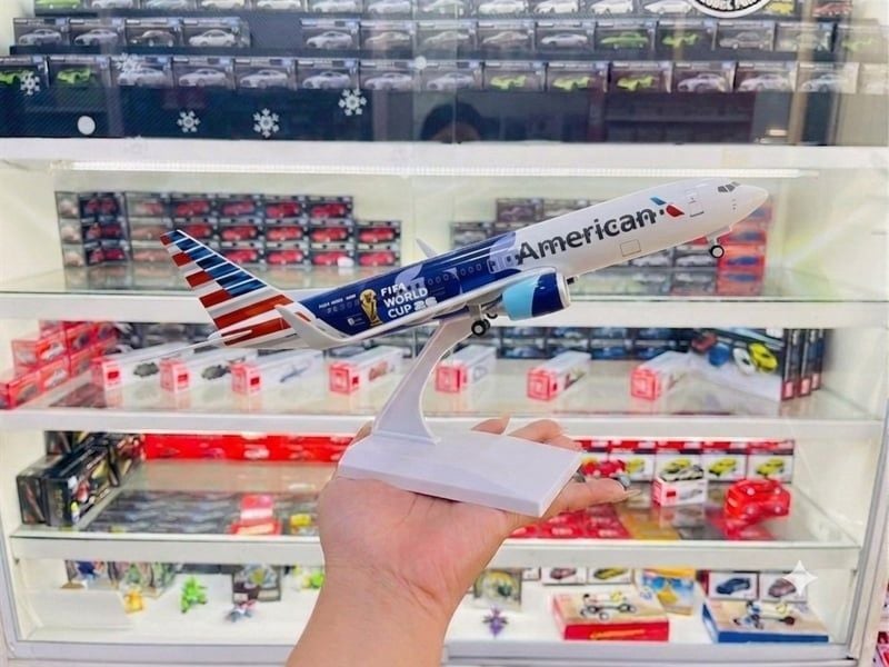  Mô hình máy bay Flying Dreams FIFA World Cup 2026 B737 30CM MB30070 