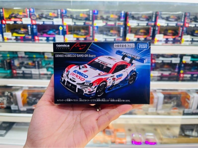  Mô hình xe Toyota Supra Denso Kobelc Sard GR Supra tỉ lệ 1:64 Tomica Premium Racing 79194 