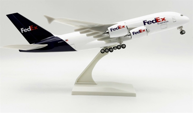  Mô hình máy bay vận chuyển FedEx Express Airbus A380 30cm MB30008 
