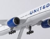  Mô hình máy bay United Boeing B777 có bánh xe kích thước 47cm no led MB47111 