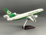  Mô hình máy bay Eva Air McDonnell MD-11 có bánh xe kích thước 47cm no led MB47120 