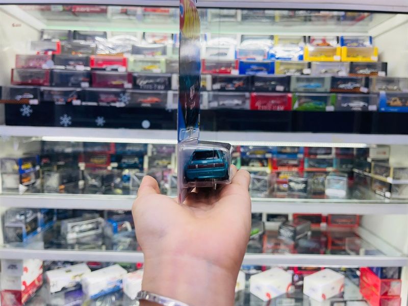  Mô hình xe Audi Avant RS2 '94 Hotwheels kim loại có bản quyền chính hãng tỉ lệ 1:64 C4982-AD 