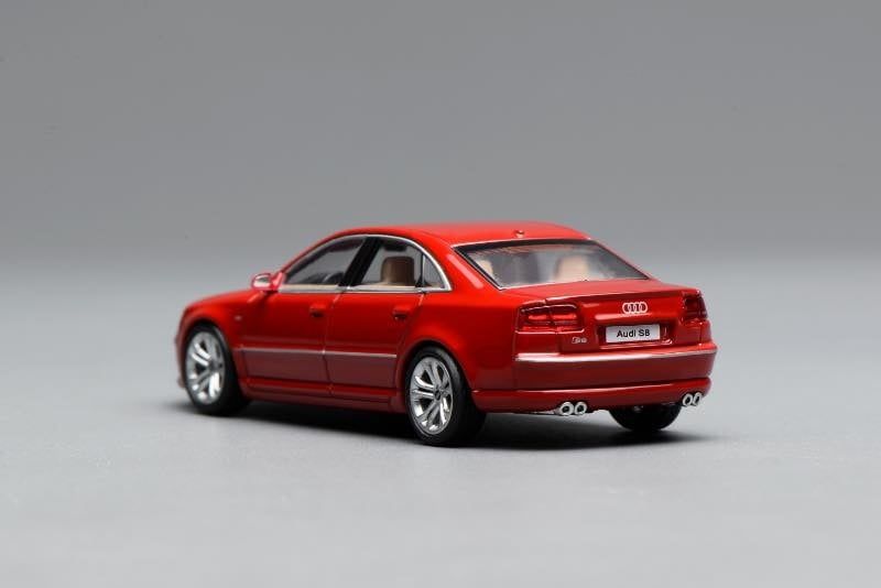  Mô hình xe Audi S8 (D3) 2008 Misano Red Diecast Model tỉ lệ 1:64 MOTORHELIX M68215 