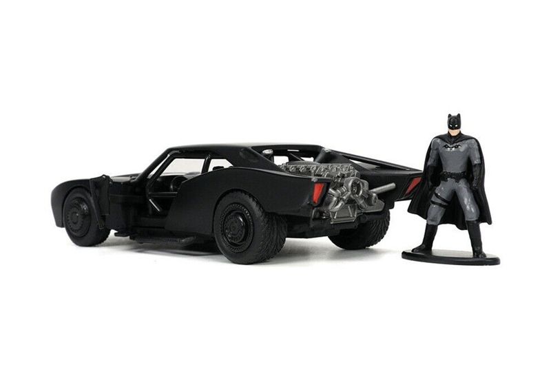  Mô hình xe Batman 2022 Batmobile & Batman Figure DC Comics tỉ lệ 1:32 Jada Toys 