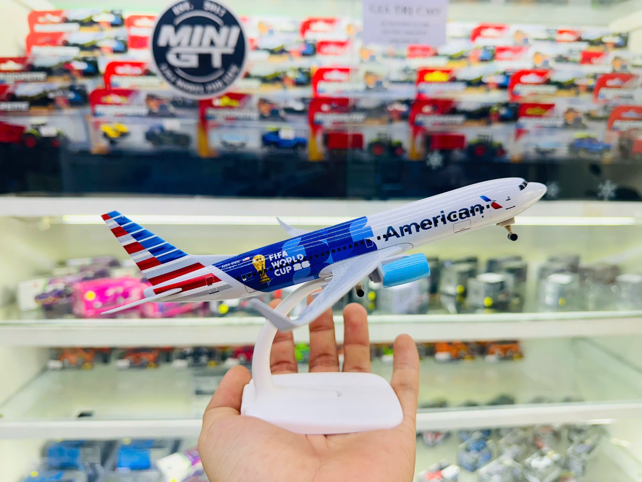  Mô hình máy bay USMCA World Cup dòng B737 20cm có bánh xe MB20166 