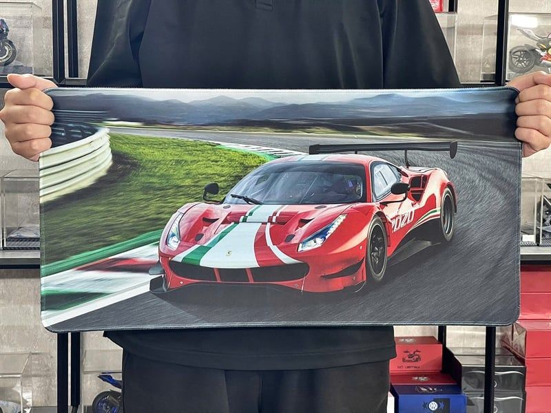  Phụ kiện Thảm lót chống trượt chủ đề siêu xe Ferrari 488 GT3 EVO kích thước 30x60cm Autono1 PT129A 