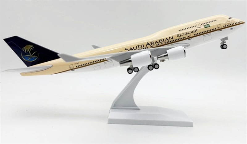 Mô hình máy bay Saudi Arabia Airlines Boeing B747 30cm MB30027 
