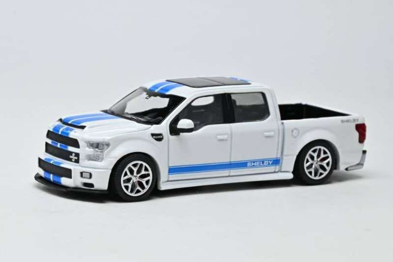  Mô hình xe Ford F150 Super Snake Oxford White / Blue Racing Stripes tỉ lệ 1:64 Funny model OT64844 