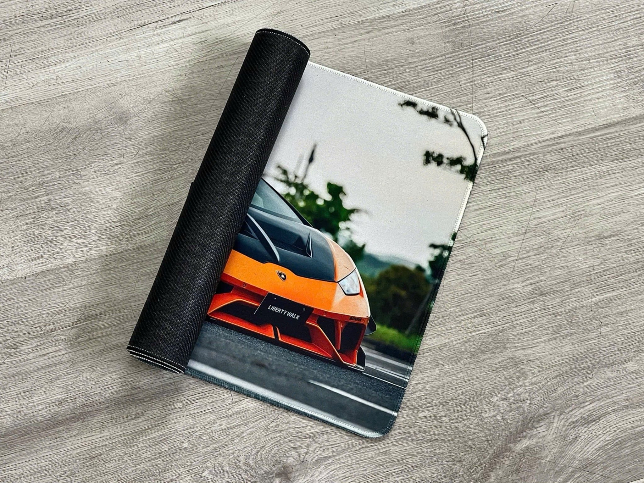  Phụ kiện Thảm lót chống trượt chủ đề siêu xe Lamborghini kích thước 30x60cm Autono1 PT117A 