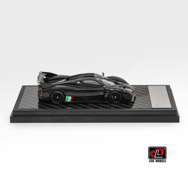  Mô hình xe Pagani Huayra R Diecast Model Glossy Black Carbon Fiber with Italian Strips tỉ lệ 1:64 LCD LCD64028-CBI 