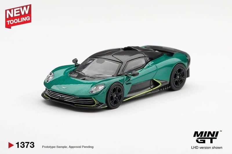  Mô hình xe Aston Martin Valhalla Podium Green tỉ lệ 1:64 MiniGT bản Card MGT01373 