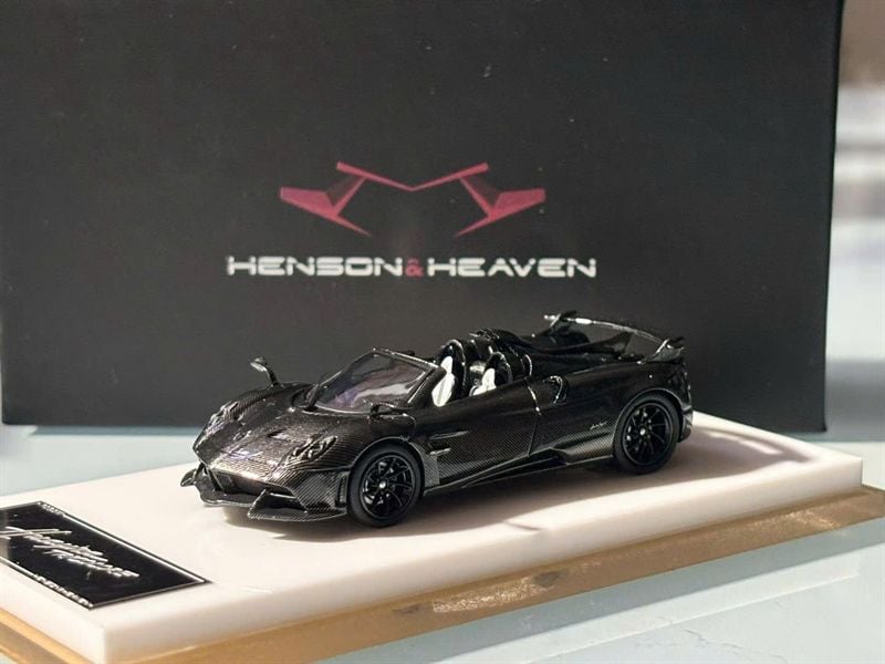  Mô hình xe Pagani Huayra Tricolore tỉ lệ 1:64 HENSON & HEAVEN 64HHM000 