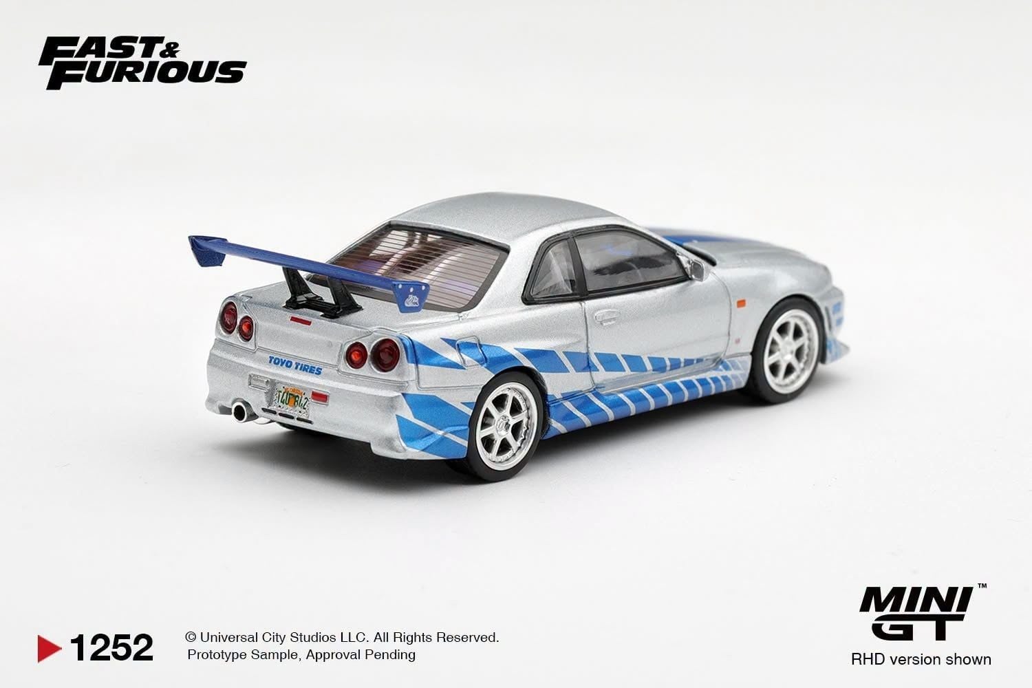  Mô hình xe Nissan Skyline GT-R C-West “2 Fast 2 Furious” Brian O’Conner bản card tỉ lệ 1:64 MiniGT MGT01252 