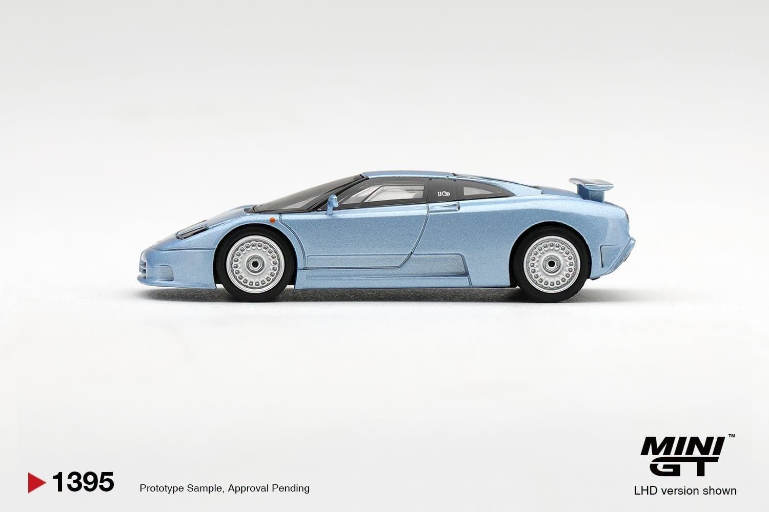  Mô hình xe Bugatti EB110 GT Azzurro Metallizzato Mondial de l'Automobile 1992 tỉ lệ 1:64 MiniGT MGT01395 