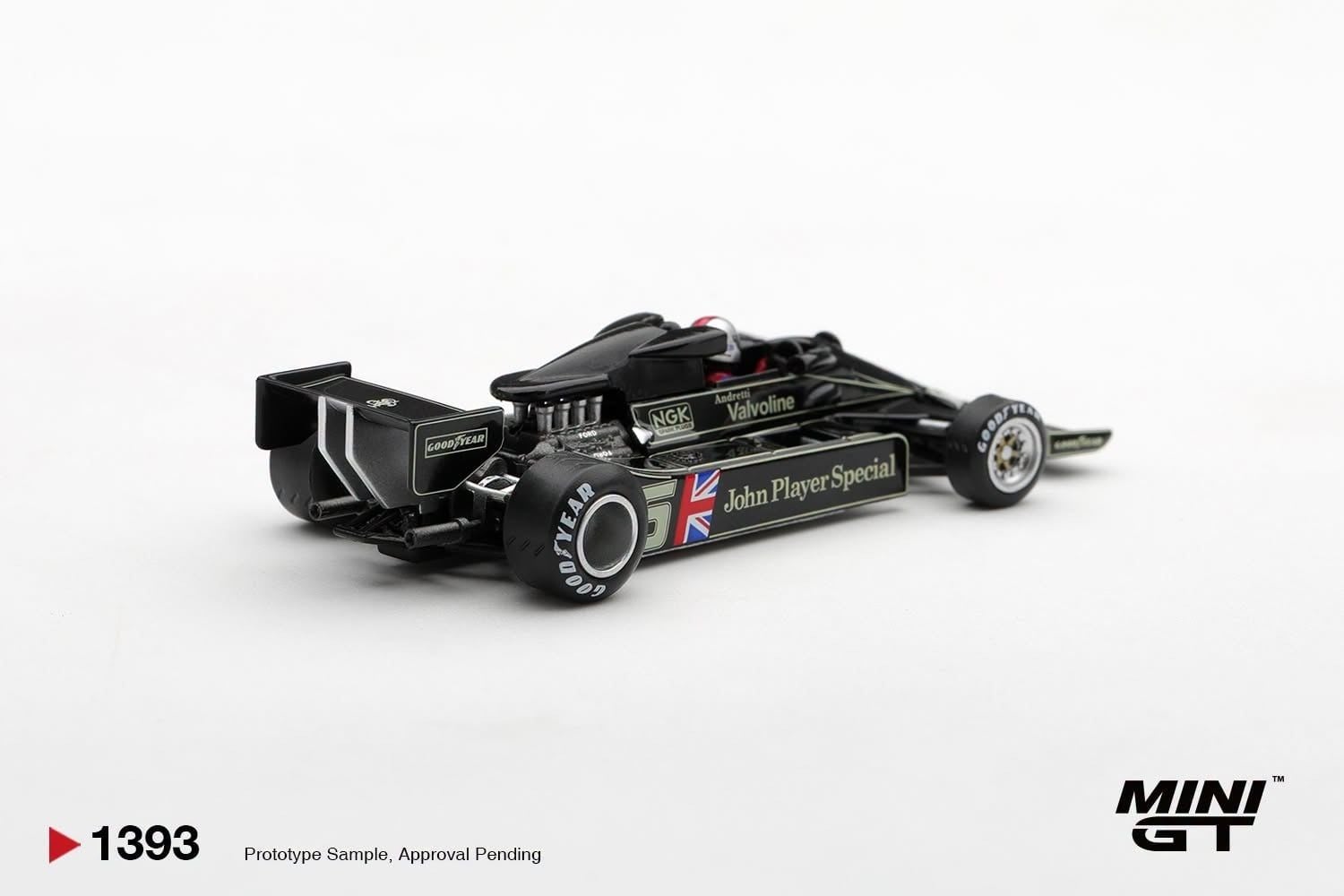  Mô hình xe Lotus 78 #5 Mario Andretti 1977 US GP West Winner bản card tỉ lệ 1:64 MiniGT MGT01393 