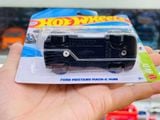  Mô hình xe Ford Mustang Mach E 1400 whirte Hot Wheels kim loại có bản quyền chính hãng tỉ lệ 1:64 C4982-FO 
