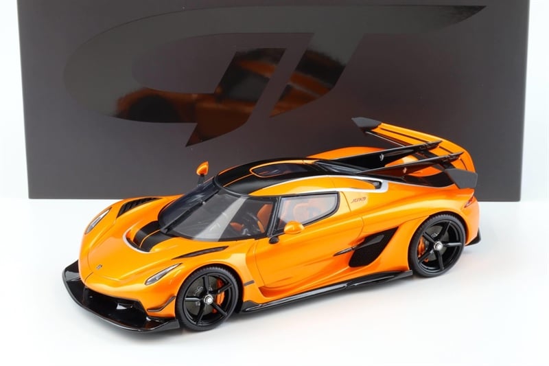  Mô hình xe Koenigsegg Jesko Attack 2023 Tang Orange Metallic tỉ lệ 1:18 GT Spirit GT898 