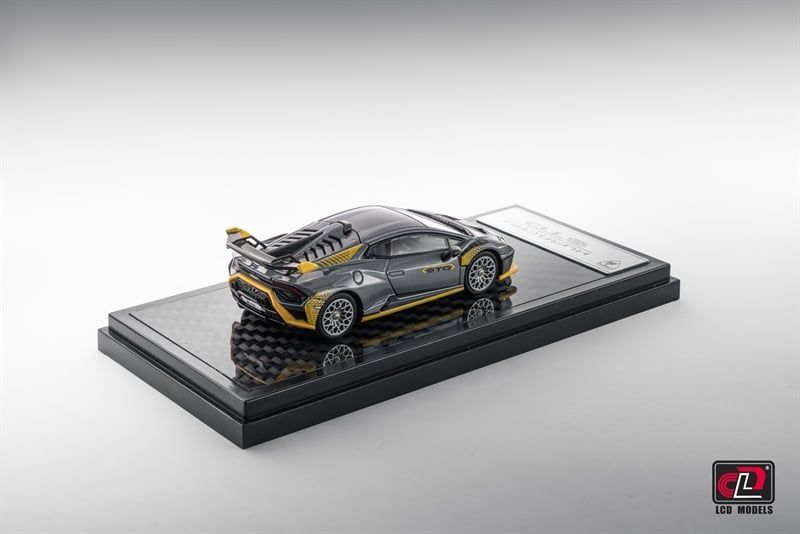  Mô hình xe Lamborghini Huracan STO-Silver/Yellow tỉ lệ 1:64 LCD Model LCD64043 