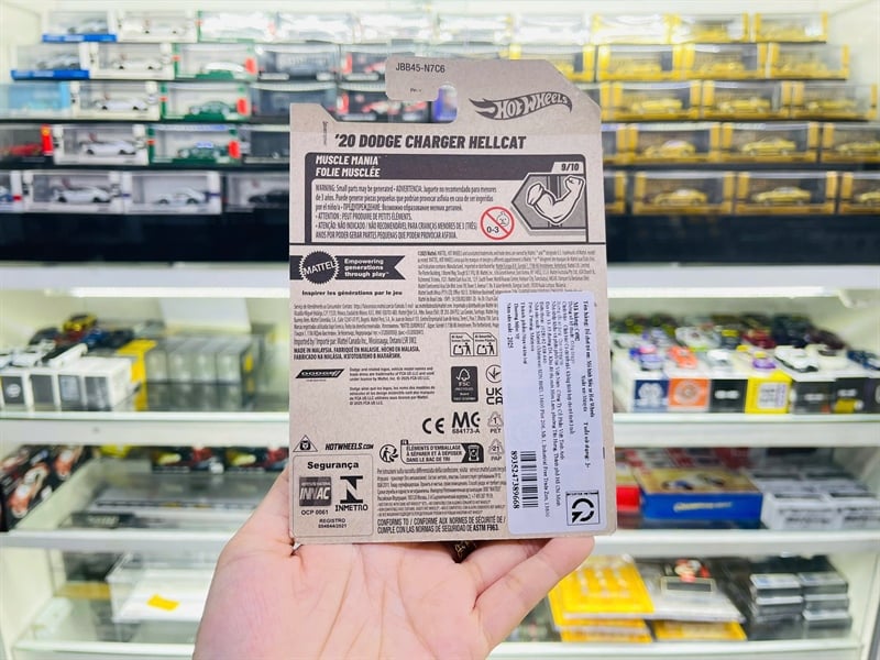  Mô hình xe Dodge Charger Hellcat '20 pink Hotwheels kim loại có bản quyền chính hãng tỉ lệ 1:64 C4982-DO 