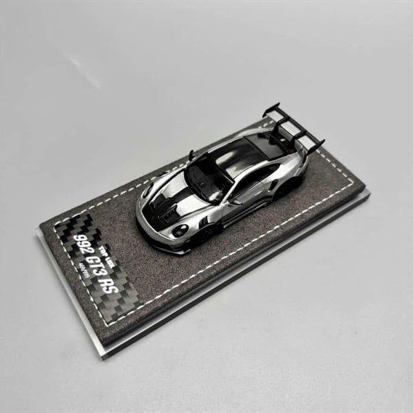  Mô hình xe Porsche 992 GT3 RS Limited To 999pcs tỉ lệ 1:64 Top Lux OT64676 