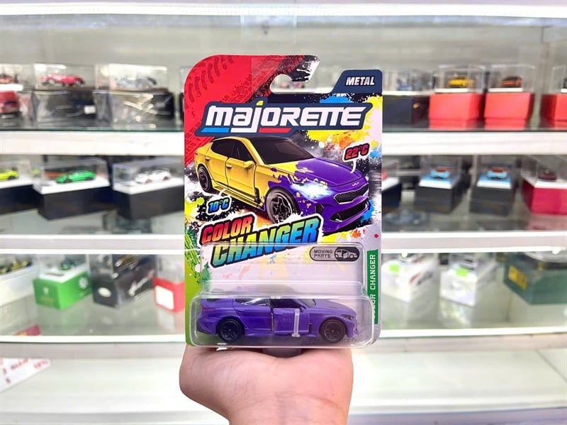  Mô hình xe Color Changers - xe đổi màu KIA Performance tỉ lệ 1:64 Majorette 8504000001 