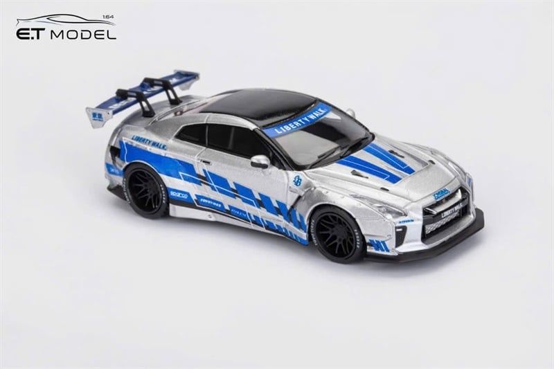  Mô hình xe Nissan GTR R35 LBWK LB FNF silver blue limited 499pcs tỉ lệ 1:64 ET model OT64768 