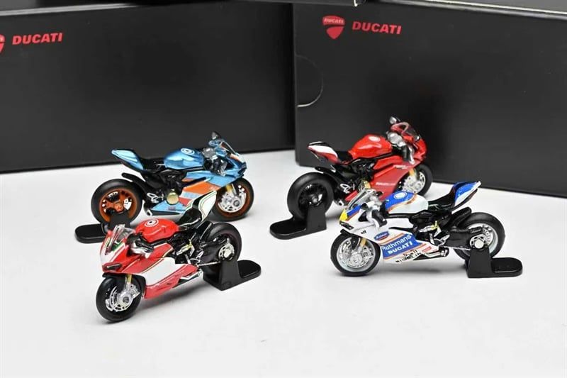  Mô hình xe mô tô Ducati Panigale 1299S kim loại bánh xoay được tỉ lệ 1:64 Minibike OT64700 