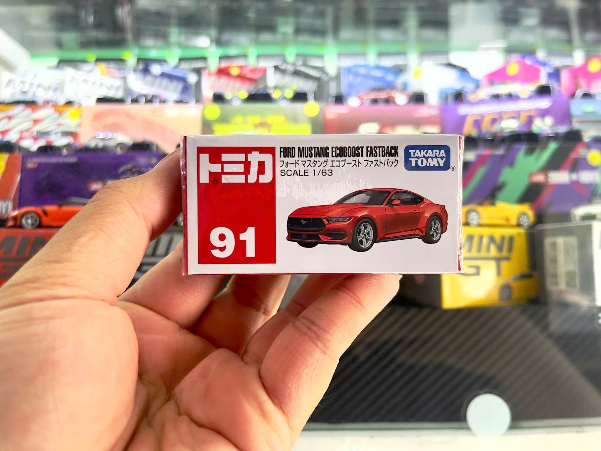  Mô hình xe Ford Mustang Ecoboost fastback orange tỉ lệ 1:63 Tomica 917366 