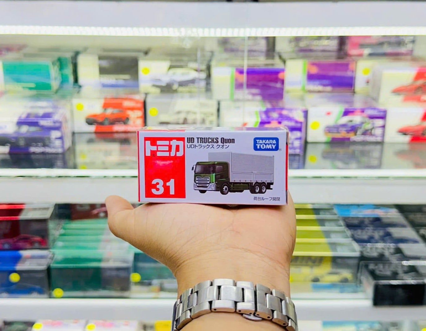  Mô hình xe No.31-11 UD Trucks Quon Tomica 917595 