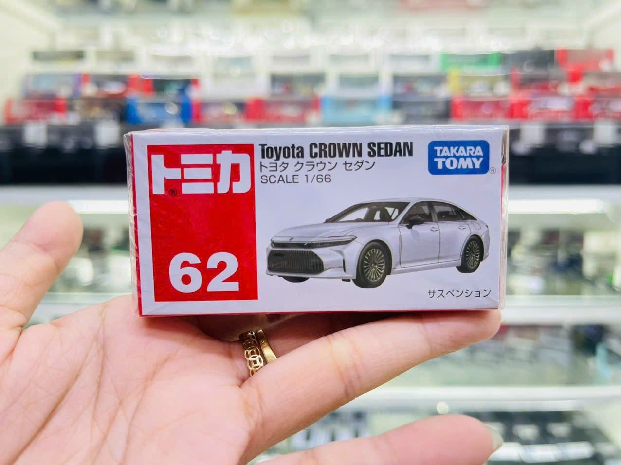  Mô hình xe Toyota Crown Sedan No.62-12 tỉ lệ 1:66 Tomica 25917618 