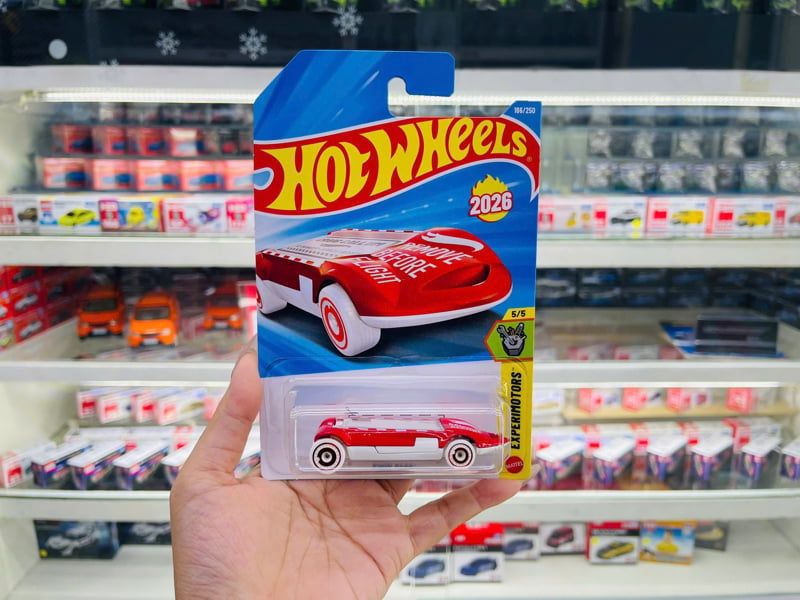  Mô hình xe móc khóa có tag gắn tên Twin tags Fantasy Hot Wheels kim loại có bản quyền chính hãng tỉ lệ 1:64 C4982-FA 