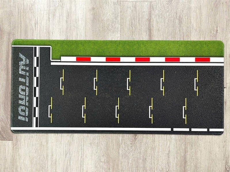  Diorama mô phỏng mặt đường - bãi đỗ xe - pit race in PP cán mờ chống nước bụi bẩn kích cỡ 90x40cm tỉ lệ 1:64 Autono1 DR602 