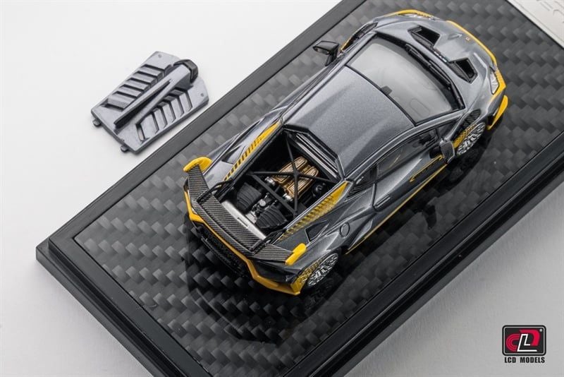  Mô hình xe Lamborghini Huracan STO-Silver/Yellow tỉ lệ 1:64 LCD Model LCD64043 