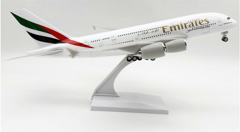  Mô hình máy bay Emirates Airbus A380 30cm MB30014 
