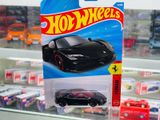  Mô hình xe Ferrari SF90 Stradale black Hot Wheels kim loại có bản quyền chính hãng tỉ lệ 1:64 C4982-FE 