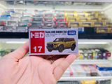  Mô hình xe TOYOTA LANDCRUISER (BOX) 25 No.17-13 tỉ lệ 1:64 Tomica 950622 
